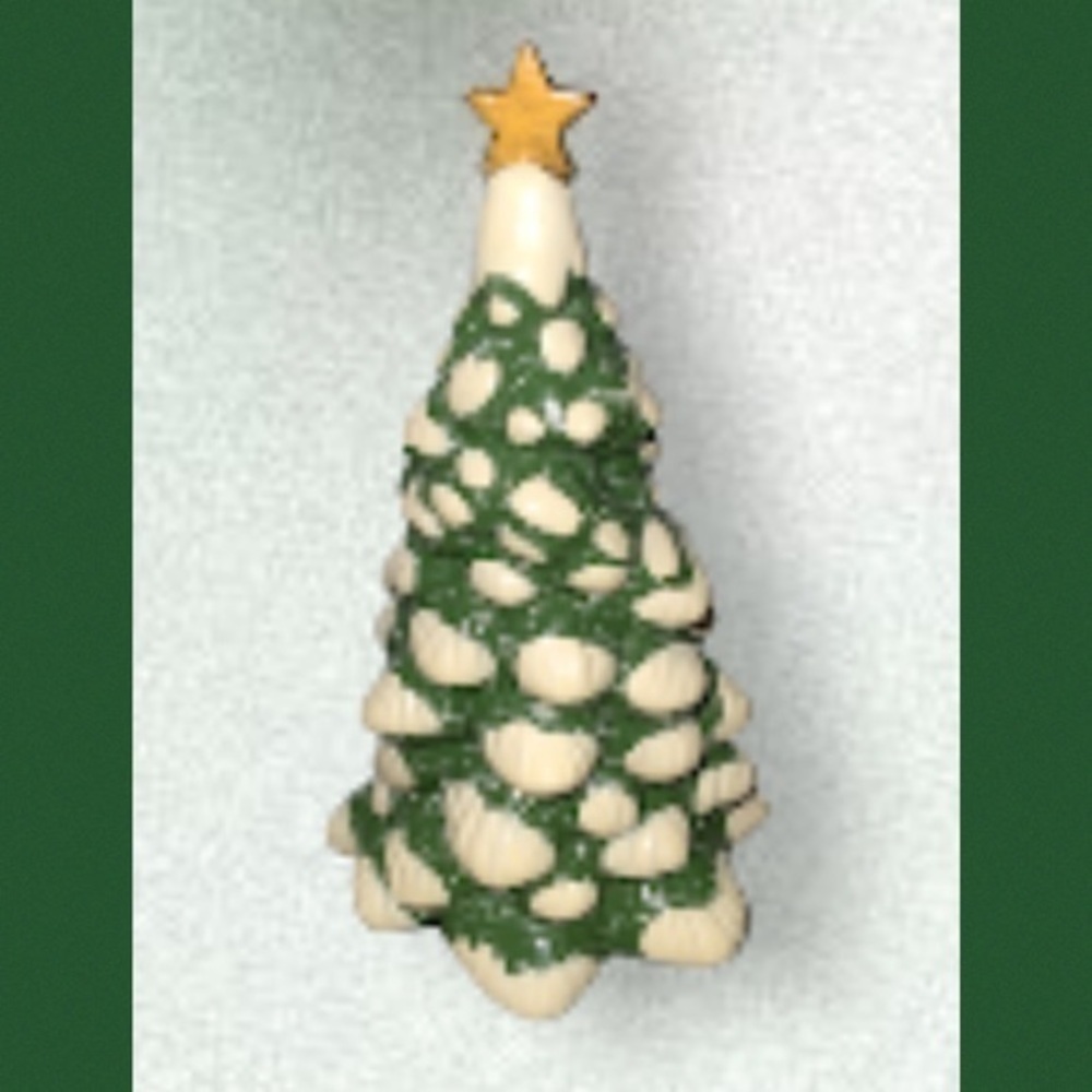 Avon 1982 Ceramic Christmas Tree Heavy With Snow With Gold Star On Top 6”
